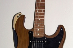 Electric-Guitar-in-walnut-by-Beau-Carpenter