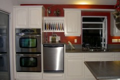 White-painted-kitchen-with-raised-dishwasher