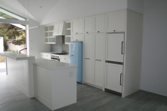White-painted-shaker-kitchen