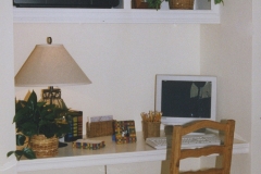 Desk-with-upper-cabinet